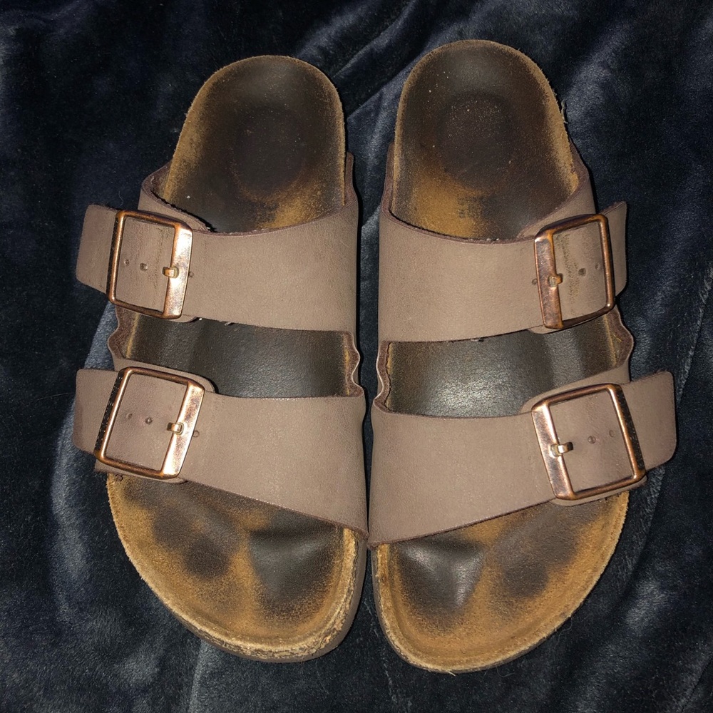 Brown Arizona Birkenstock’s